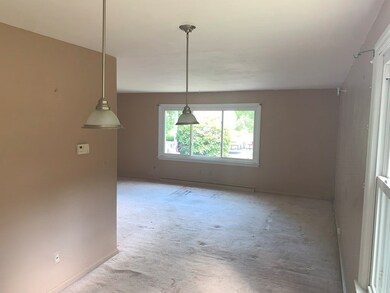 90 E Allen Ridge Rd, Springfield, MA 01118 - photo 6