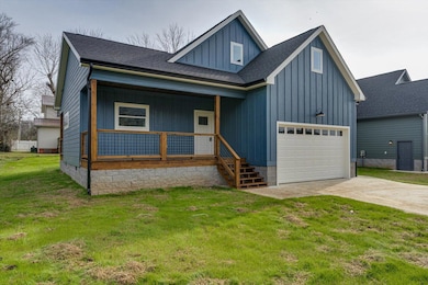 304 Cumberland Ave, Jasper, TN 37347 - photo 2