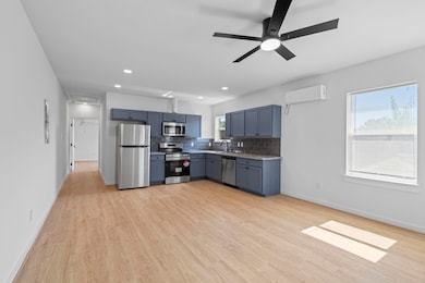 6707 Avenue F unit 1, Houston, TX 77011 - photo 5