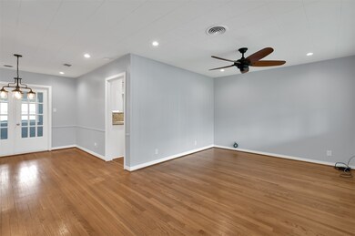 801 W 30th St, Houston, TX 77018 - photo 5