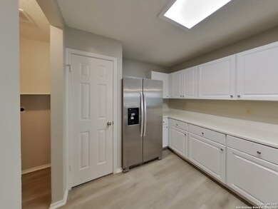 8230 Longhorn Ridge Dr, Converse, TX 78109 - photo 4