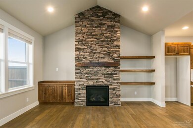 4098 SW Badger Ct, Redmond, OR 97756 - photo 6