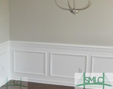 Dining Room. Dining room with Crown and Trim Moldi