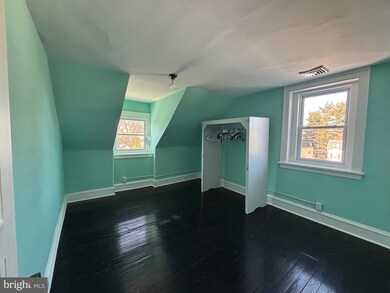 242 N Lansdowne Ave, Lansdowne, PA 19050 - photo 5