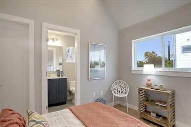 1118 Stobaugh St unit B, Austin, TX 78757 - photo 4