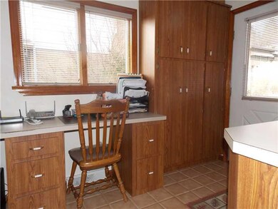 1302 Howard St, West Newton, PA 15089 - photo 4