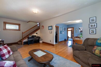 1127 1127 N 4th St, Mankato, MN 56001 - photo 4