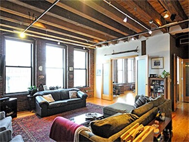 108 Lincoln St unit 5B, Boston, MA 02111 - photo 4