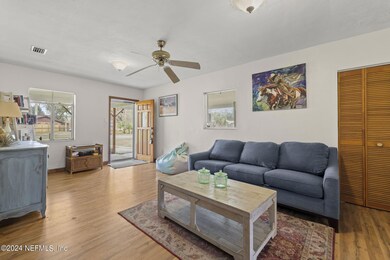 5904 Blackthorn Rd, Jacksonville, FL 32244 - photo 7