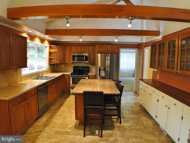 341 Paxon Hollow Rd, Media, PA 19063 - photo 7