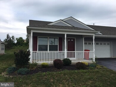 193 W Harmony Dr, Pottstown, PA 19464 - photo 2