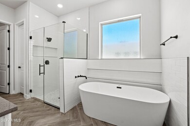 958 Bromyard Dr, Horizon City, TX 79928 - photo 5