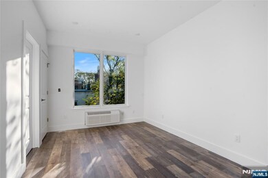 521 10th St unit 3, Union City, NJ 07087 - photo 5