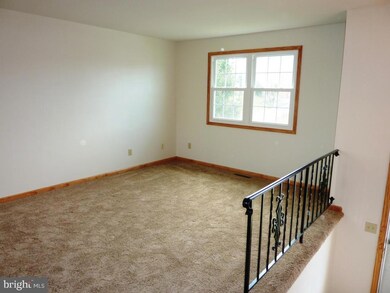 2043 Aspen Ln, Columbia, PA 17512 - photo 5