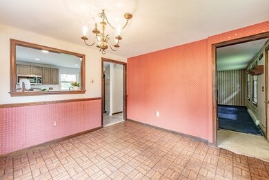 22 Hunting Ln, Agawam, MA 01001 - photo 5