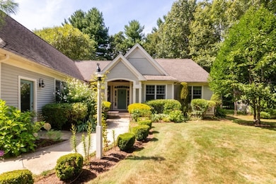 3 Bridlefield Ln, Medfield, MA 02052 - photo 2