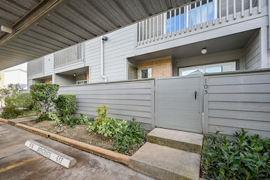 260 El Dorado Blvd unit 105, Webster, TX 77598 - photo 2