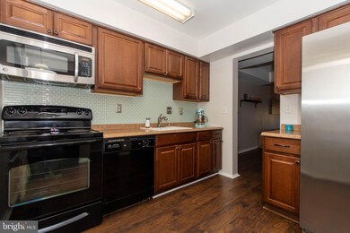 8 Bernadotte Ct, Parkville, MD 21234 - photo 6