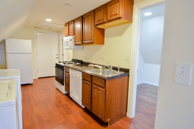 3123 N Kimball Ave unit 3, Chicago, IL 60618 - photo 2