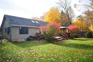 32890 Robin Rd, Paw Paw, MI 49079 - photo 7