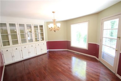 180 Hillwood Cir, Manchester, TN 37355 - photo 3