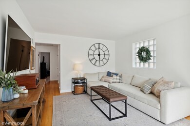 194 N Clinton Ave, Elmhurst, IL 60126 - photo 3