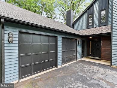 476 N Shady Retreat Rd, Doylestown, PA 18901 - photo 4