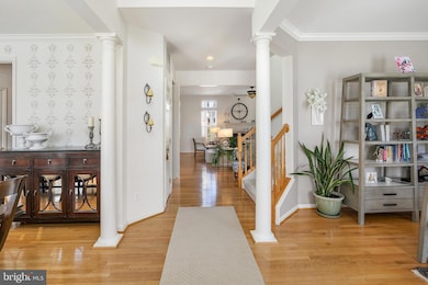 2424 Five Fathom Cir, Woodbridge, VA 22191 - photo 4