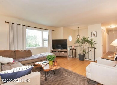 102 Hillcrest Park Rd, Cos Cob, CT 06807 - photo 3