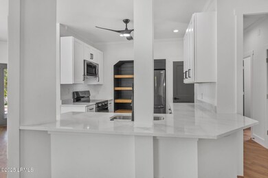 1003 10th St, Port Royal, SC 29935 - photo 6