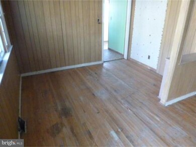 205 W Maple Ave, Lindenwold, NJ 08021 - photo 4