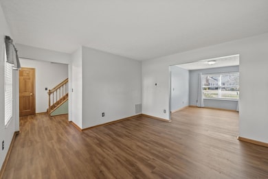 826 Elgin Cir, Pickerington, OH 43147 - photo 7