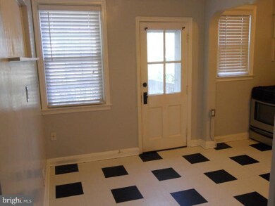 236 E Susquehanna Ave, Towson, MD 21286 - photo 2