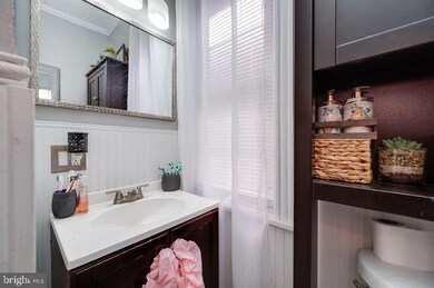 112 Windsor St, Reading, PA 19601 - photo 2