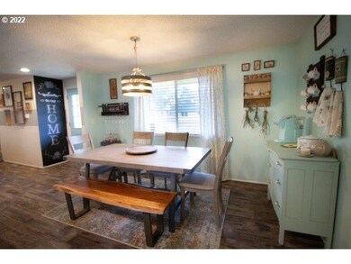 1096 NE Hacienda Ave, Gresham, OR 97030 - photo 7