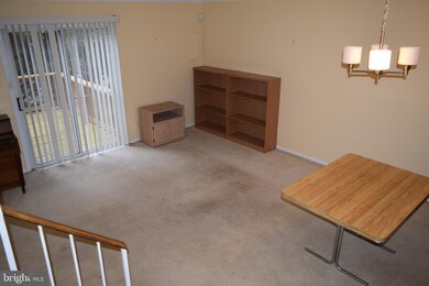 3432 Bruton Parish Way unit 25-166, Silver Spring, MD 20904 - photo 2