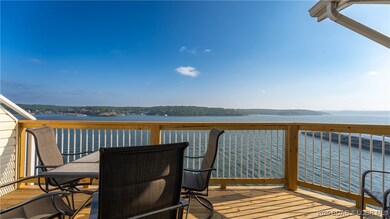 No docks to impede the view of the main channel