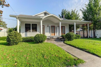 218 Center St, New Iberia, LA 70560 - photo 2