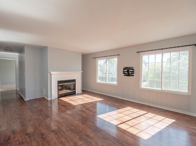 2214 Colorado Ave unit 4, Elgin, IL 60123 - photo 3