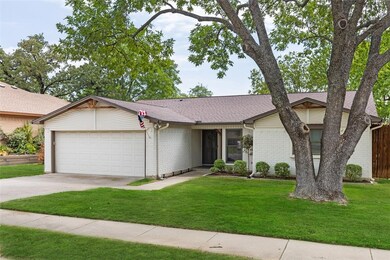 2908 Oak Valley Dr, Bedford, TX 76021 - photo 3