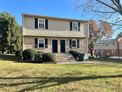 913 Page St unit A and B, Salem, VA 24153 - photo 5
