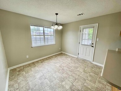 215 Haverhill Cir, Warner Robins, GA 31088 - photo 4