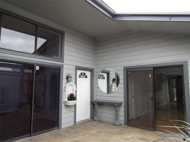 610 Bellaire Dr unit D, Hurst, TX 76053 - photo 4