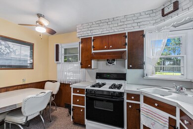 Lugers kitchen 2