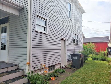 667 Vine St, Coshocton, OH 43812 - photo 3