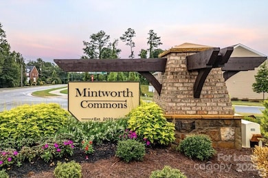 5122 Mintworth Commons Dr unit 5122, Matthews, NC 28105 - photo 3
