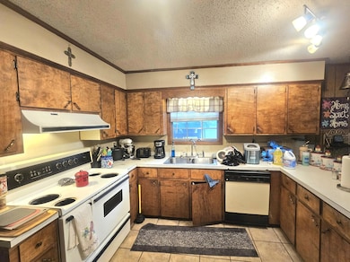 446 Tva Rd, West Point, MS 39773 - photo 5