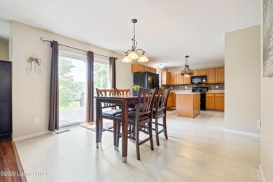 10204 Red Clover Ct, Louisville, KY 40228 - photo 7