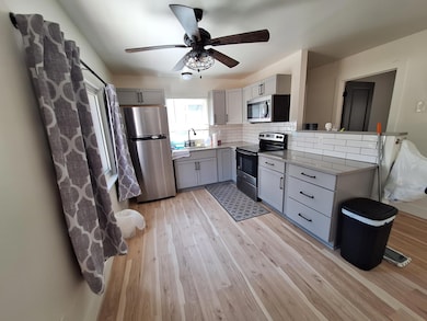 121 Caduca Dr, Roscommon, MI 48653 - photo 4