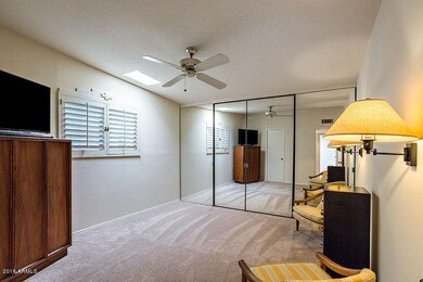 3625 E Laurel Ln-8
